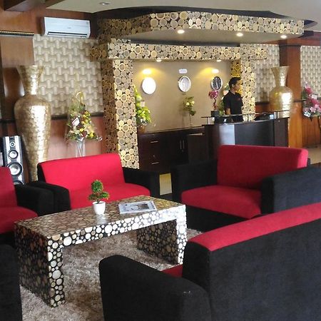 Red Chilies Hotel Surakarta  Exterior photo