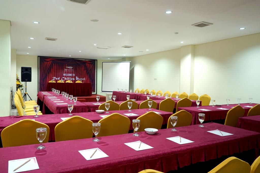 Red Chilies Hotel Surakarta  Exterior photo
